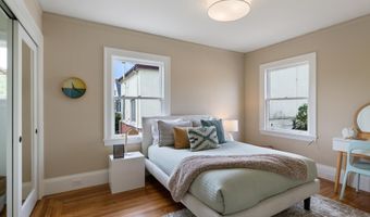 1906 Pacific Ave, Alameda, CA 94501