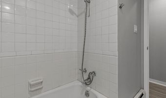 10 GREEN BAY Ct 105, Appleton, WI 54911