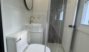1 Maplewood Ct, Barnegat, NJ 08005