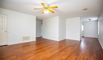 2513 4th St, Bentonville, AR 72712
