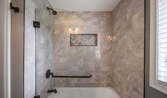 26 Indian Dr, Clinton, CT 06413