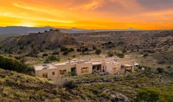 34 Rincon Canada, Abiquiu, NM 87510