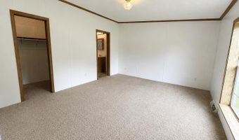 6064 227Th St, Albia, IA 52531