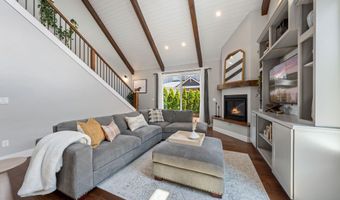 2044 NE Altura Dr, Bend, OR 97701