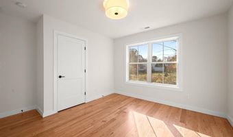 14 Fieldstone Ct 14, Bethel, CT 06801