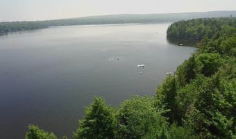 12 Beech Ridge Dr, Abbot, ME 04406