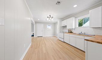 105 Donald Frederick Blvd, Abbeville, LA 70510