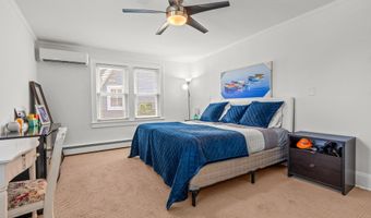 562 N Edgemere Dr, West Allenhurst, NJ 07711
