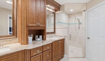 128 SEMINOLE Rd 11, Atlantic Beach, FL 32233