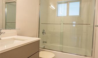 1185 98th St 9, Bay Harbor Islands, FL 33154