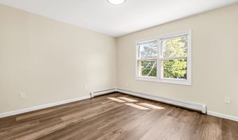 120 Priscilla St, Bridgeport, CT 06610
