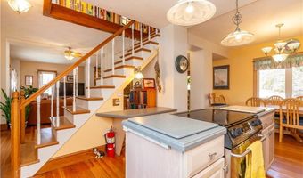 5075 Old Post Rd, Charlestown, RI 02813