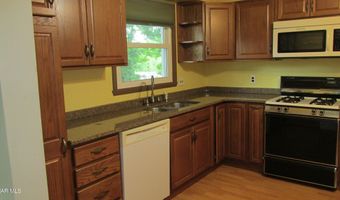 703 Ruskin Dr, Altoona, PA 16602