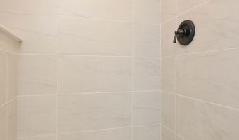 76 Swartzel Dr, Middletown, NJ 07748