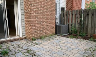 2113 N TAZEWELL Ct, Arlington, VA 22207