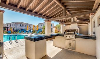 2477 W Market Pl 32, Chandler, AZ 85248