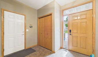 605 S Palmer Dr, Brandon, SD 57005