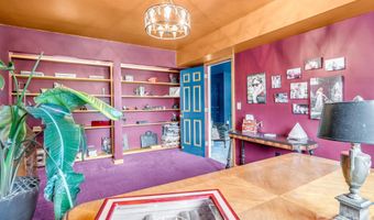 8 Sunny Ridge Dr, Asheville, NC 28804