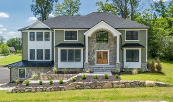 2 Buckingham Rd, Bayonne, NJ 07035