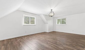3805 Gilroy Rd, Columbus, OH 43227