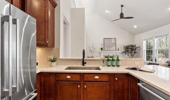 35 Greenside Ln 35, Acton, MA 01720