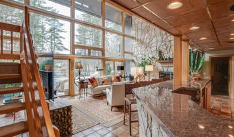 6 Williamsburg Ln, Bedford, NH 03110