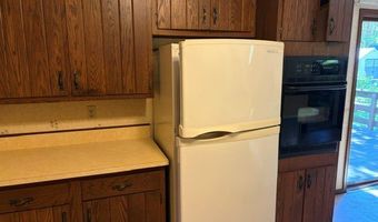 206 S MAIN St, Albion, PA 16401