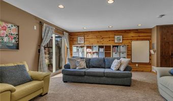 535 Highland St W, Annandale, MN 55302