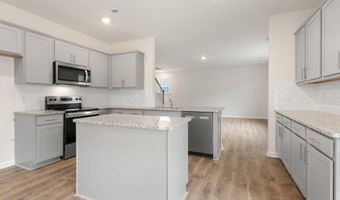 959 Misty Creek Dr, Aberdeen, NC 28315