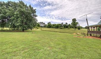 141 Holcomb Spur NW, Adairsville, GA 30103