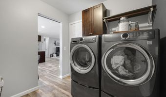 1704 Dallas St, Auburn, IN 46706