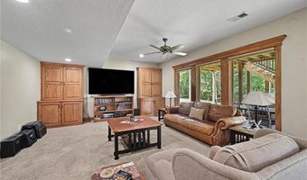22165 171st St, Basehor, KS 66007