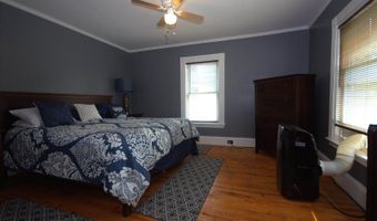 125 Grove St, Bangor, ME 04401
