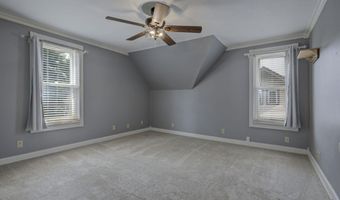 914 W 4TH St, Appleton, WI 54914
