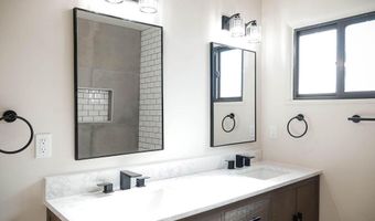 3017 Frontier Ave NE, Albuquerque, NM 87106