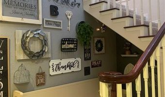 2210 Lakewood Dr, Chickasha, OK 73018