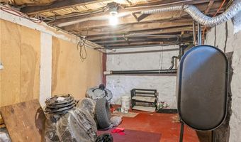 37 Main St, Cumberland, RI 02864