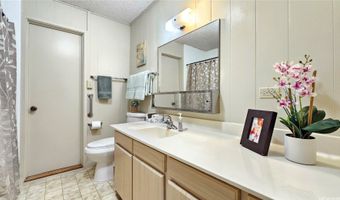1418 Kuahaka St, Pearl City, HI 96782