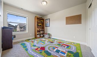 3523 NE Crystal Springs Dr, Bend, OR 97701