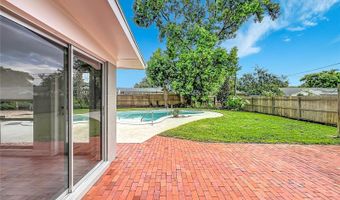 411 MONTICELLO Dr, Altamonte Springs, FL 32701