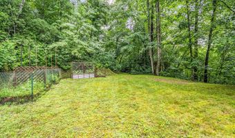 160 Sweetwater Ridge Rd, Balsam Grove, NC 28708