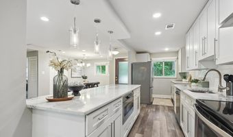 7400 BRADDOCK Rd, Annandale, VA 22003