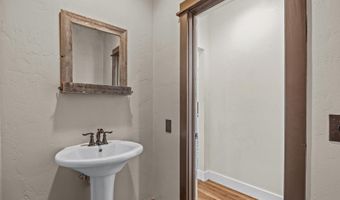 9097 2150 Rd, Austin, CO 81413