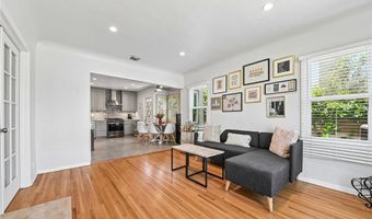 6320 W 85th St, Los Angeles, CA 90045