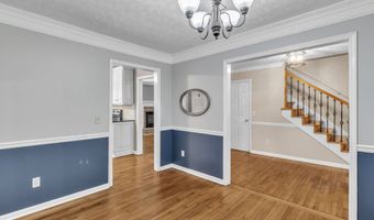 125 Lake Picketts Dr, Acworth, GA 30101