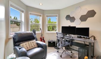 7521 Labrador Cir, Anchorage, AK 99502