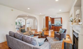 5704 MAIDEN Ln, Bethesda, MD 20817