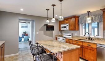 61 Reservoir Ave, Johnston, RI 02919