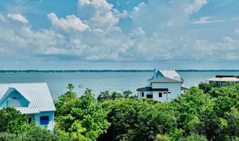 108 Kiawa Way, Atlantic Beach, NC 28512