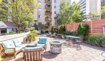1211 S EADS St #1203, Arlington, VA 22202